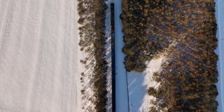 土耳其卡尔斯无人机拍摄的“东方快车”冬季无人机视频