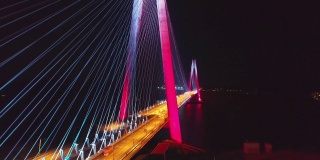 土耳其伊斯坦布尔，Yavuz Sultan Selim大桥的夜景，jb0，无人机拍摄