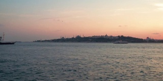 日落在博斯普鲁斯，伊斯坦布尔，旧部分轮廓通过无人机，jb01