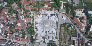 4k圣索菲亚大教堂和古伊斯坦布尔地区的顶角场景无人机镜头缩放镜头