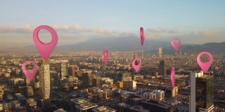 空中智能城市。连接未来城市的本地化图标。技术概念、数据通信、人工智能、物联网。伊兹密尔天际线。
