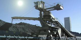 阿根廷圣克鲁兹省里约热内卢Turbio煤矿采煤。