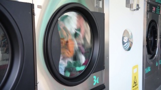 洗衣房烘干机视频素材模板下载