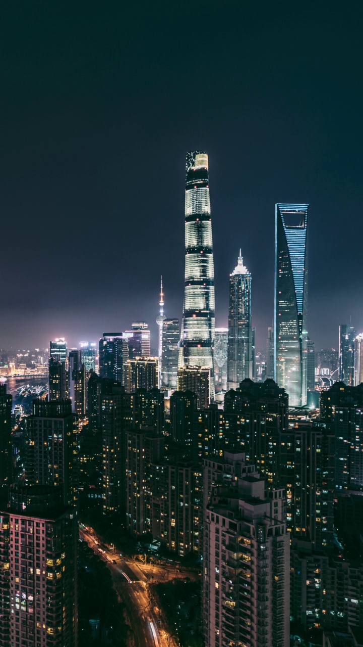 上海天际线夜景鸟瞰图/中国