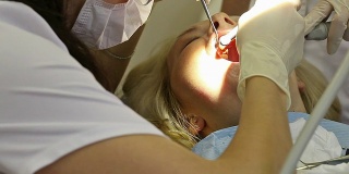 牙医治疗
