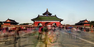 中国北京，2014年11月1日:中国北京，天坛的祈年殿及其大门