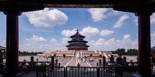 中国北京，2014年6月20日:中国北京，天坛的云景和祈年宫