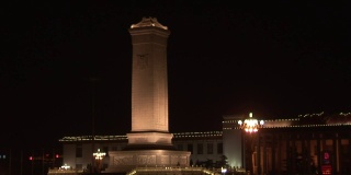人民英雄纪念碑的焦点，晚上
