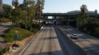 高速公路地下通道在高峰时间推移和倾斜视频素材模板下载
