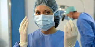 女外科医生的肖像;高清照片JPEG