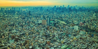 黄昏时分令人惊叹的东京天际线