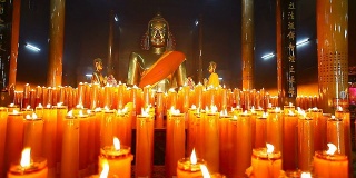 多莉:寺庙里的蜡烛佛像，高清1080P