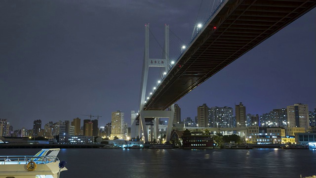 时光流逝:上海城市景观，南浦大桥跨江