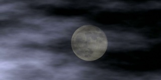 云中的满月