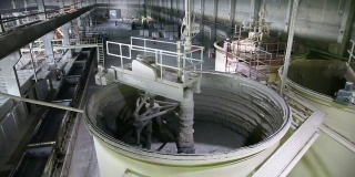 水泥搅拌机在工厂