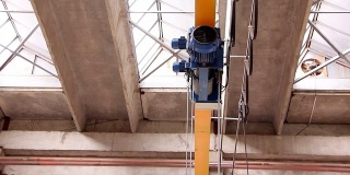 重工业-吊车吊装彩色天花板
