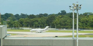 新奥尔良国际机场的私人商务机