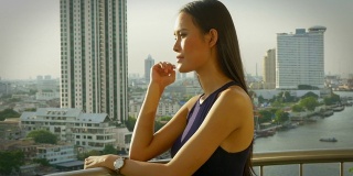 在曼谷有魅力的泰国女人
