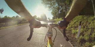 HD:骑自行车上路