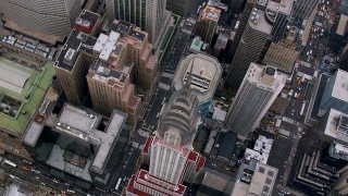 航拍克莱斯勒大厦和曼哈顿摩天大楼视频素材模板下载