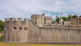 伦敦塔-皇家宫殿和强大的堡垒。英国伦敦市视频素材模板下载
