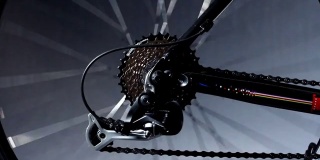 自行车后轮纺丝