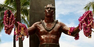 卡哈纳莫库公爵雕像，威基基海滩，檀香山，瓦胡岛，夏威夷