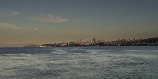 旧金山湾满月时光流逝
