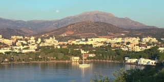 日落之前的Agios Nikolaos克里特岛