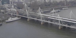 威斯敏斯特桥伦敦鸟瞰图
