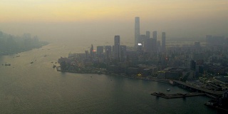 鸟瞰维多利亚港尖沙咀，香港