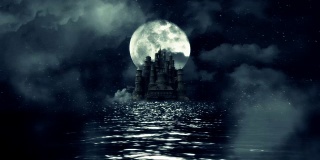 一个巨大的黑色城堡在海中与升起的满月背景