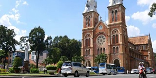 胡志明市/越南西贡-2015年11月：西贡圣母院大教堂