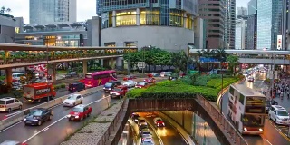 中国香港的街道上的交通时间流逝。