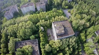 切尔诺贝利遗留污染的城镇/城市建筑无人机飞行视频素材模板下载