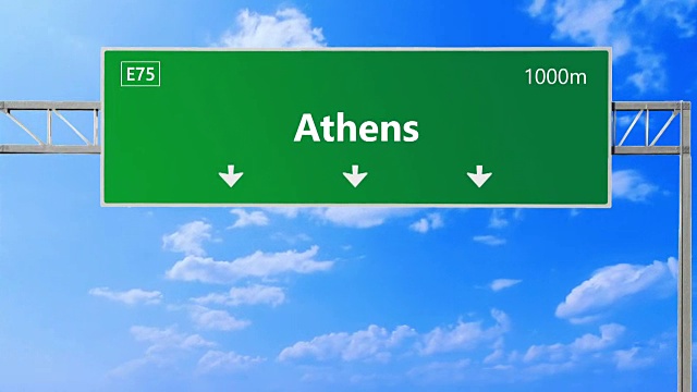 雅典路和高速公路标志。