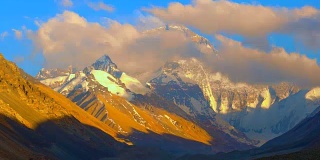 珠穆朗玛峰高清延时视频。西藏。中国