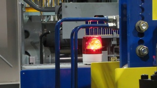 工厂机器亮红灯视频素材模板下载
