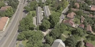 无人机拍摄的教堂画面