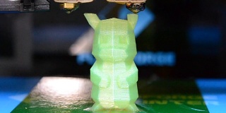 3D打印机创建三维形状的绿色