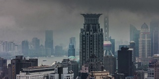 下雨天上海最著名的建筑，4k时间间隔