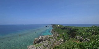 宫古岛的East hennazaki景观(右图)