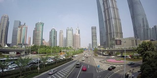 上海商务区路口交通时间流逝