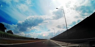 行车记录仪高速公路良好的天气条件，波兰，欧洲