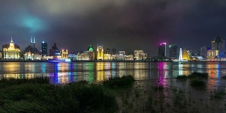 中国上海夜光城市景观河湾定制房子全景4k Tim流逝