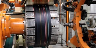 自动轮胎制造机在工作胶片