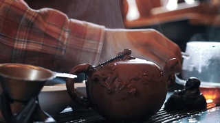 中国传统茶道放在茶几上，近距离，低调视频素材模板下载