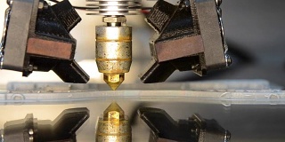 自动三维3d打印机在实验室进行塑料建模