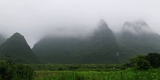 迷雾山、漓江、民居、阳朔