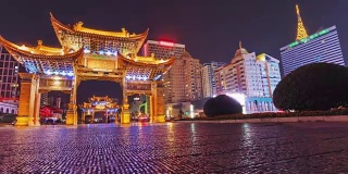 牌坊是中国云南省昆明市的传统建筑，也是昆明市的象征